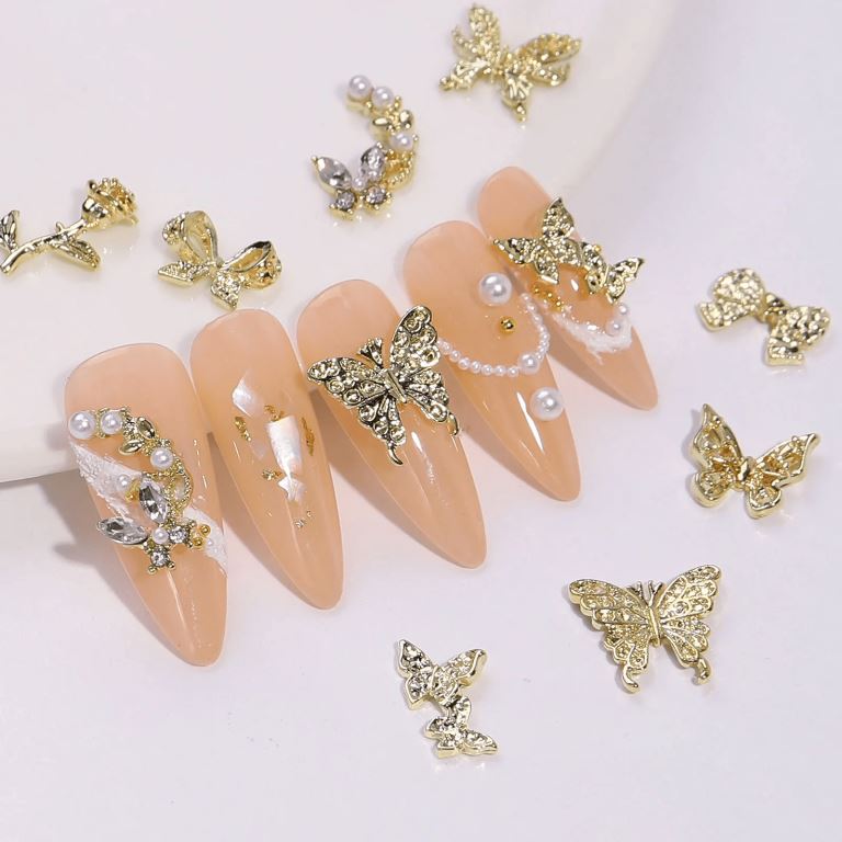 24pcs/box Alloy Zircon Butterfly Design Nail Decoration Rhinestone Flower Bow Bear Nail Tips Decorations Manicure Art Accessories