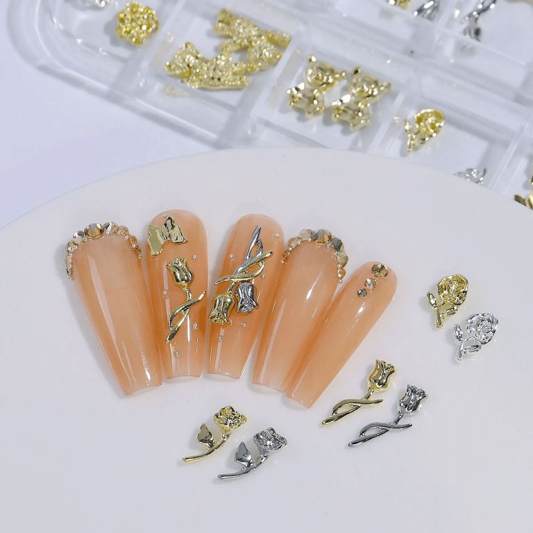 24pcs/box Alloy Zircon Butterfly Design Nail Decoration Rhinestone Flower Bow Bear Nail Tips Decorations Manicure Art Accessories