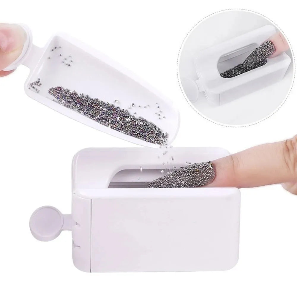 Nail Art Powder Dipping Tray Mess-Free, Reusable Nail Art Powder Dipping Tray for Salon's & Home Use.